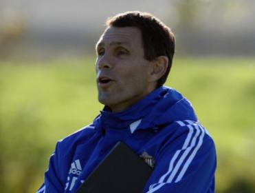 I fully support Gus Poyet and what he is doing at the club, but the lack of a decent striker is worrying.